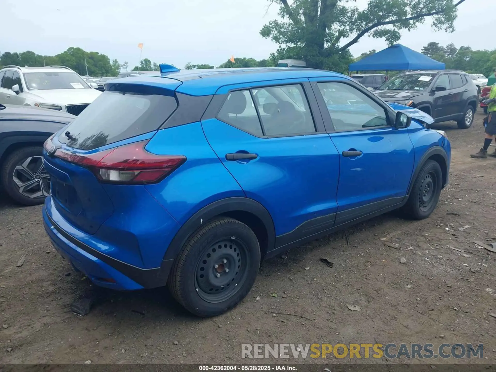 4 Photograph of a damaged car 3N1CP5BVXRL470635 NISSAN KICKS 2024
