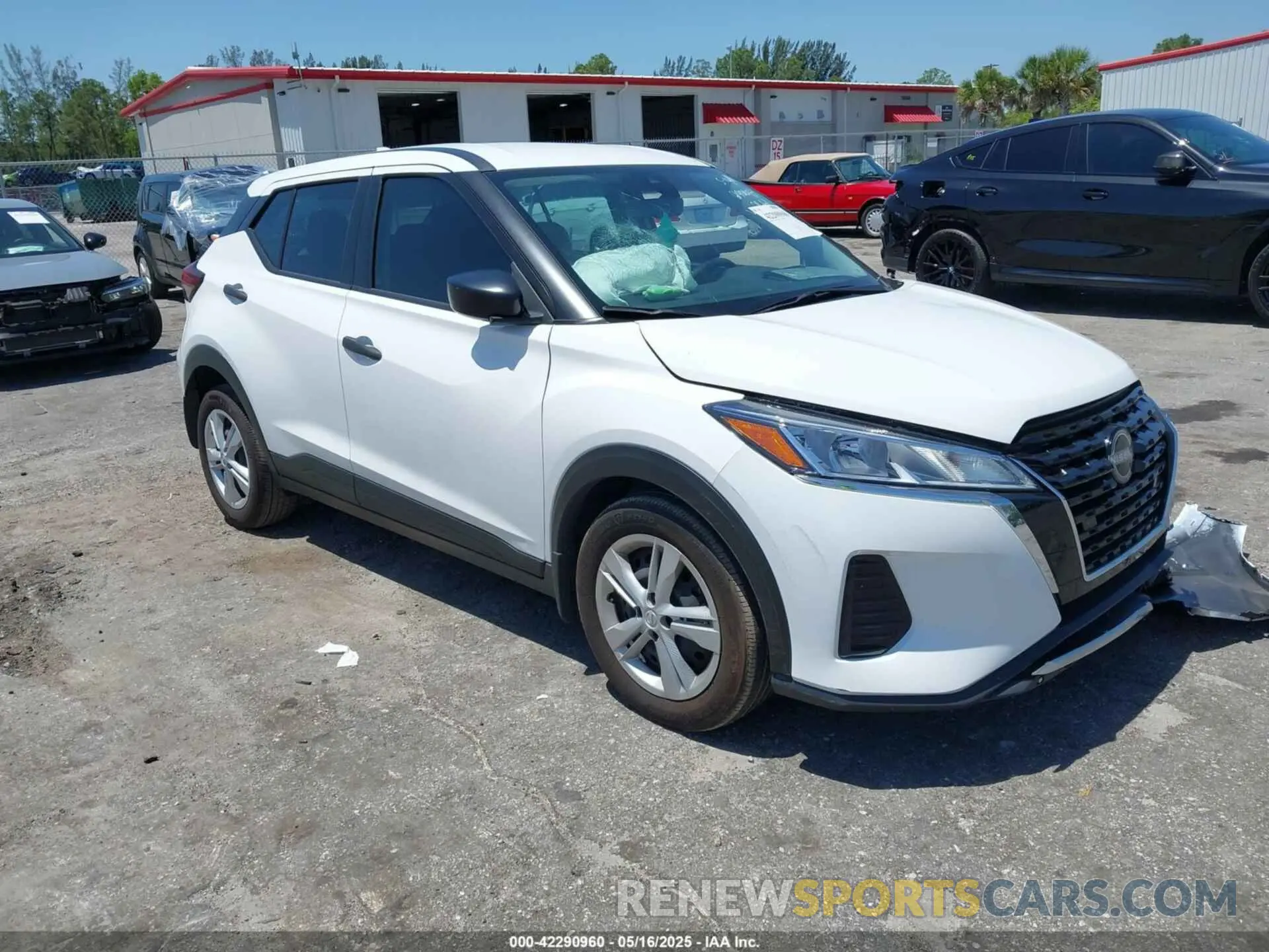 1 Photograph of a damaged car 3N1CP5BVXRL472661 NISSAN KICKS 2024