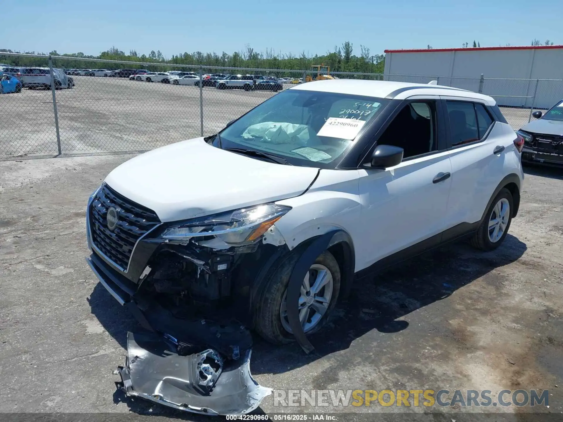 2 Photograph of a damaged car 3N1CP5BVXRL472661 NISSAN KICKS 2024