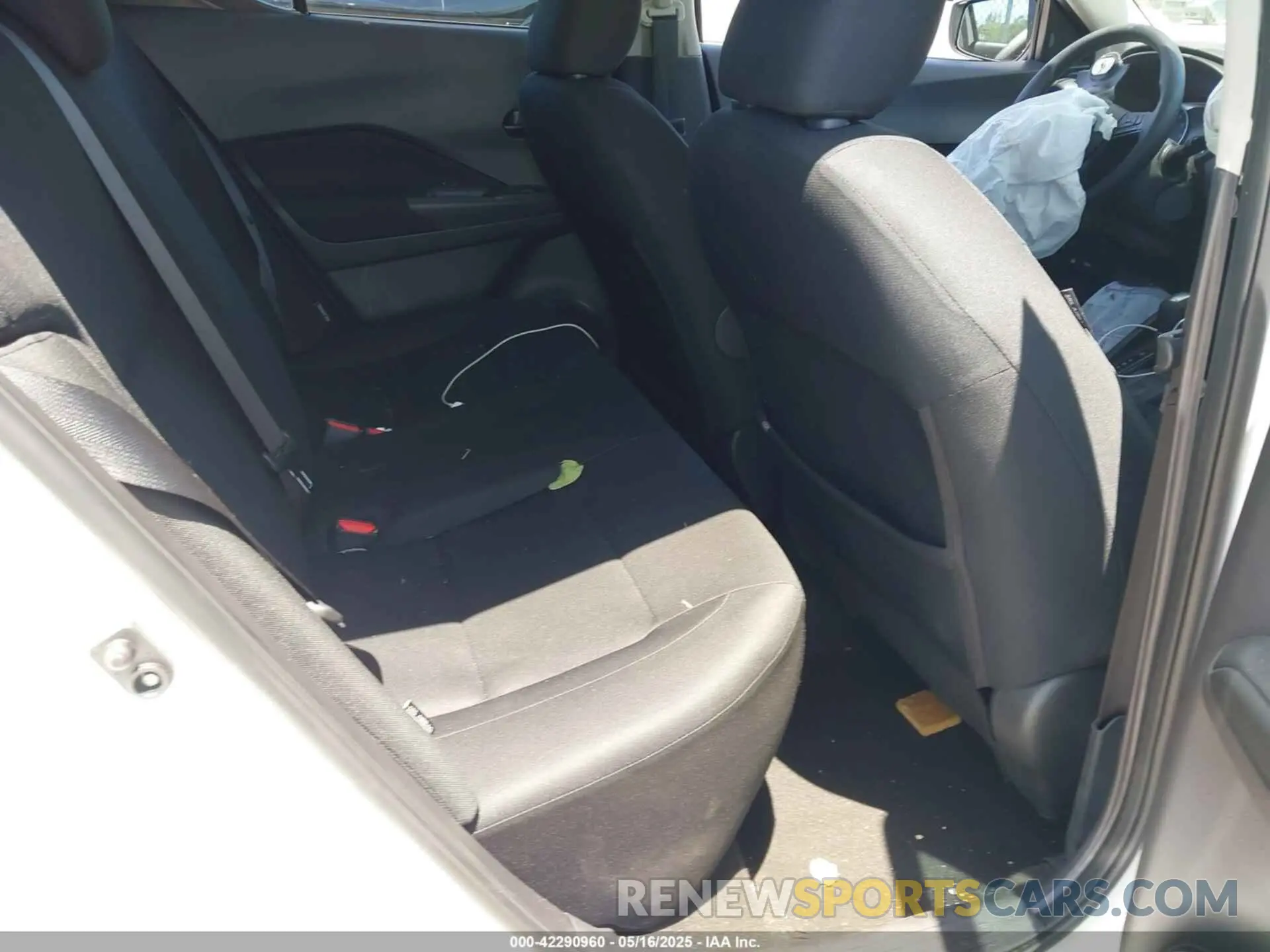 8 Photograph of a damaged car 3N1CP5BVXRL472661 NISSAN KICKS 2024