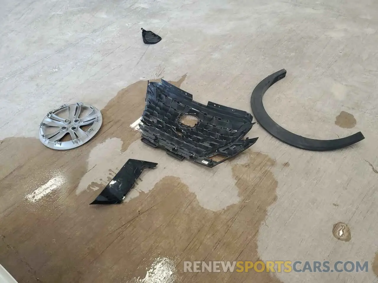 13 Photograph of a damaged car 3N1CP5BVXRL480422 NISSAN KICKS 2024