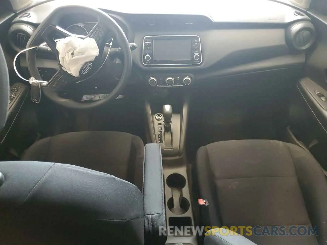 8 Photograph of a damaged car 3N1CP5BVXRL480422 NISSAN KICKS 2024