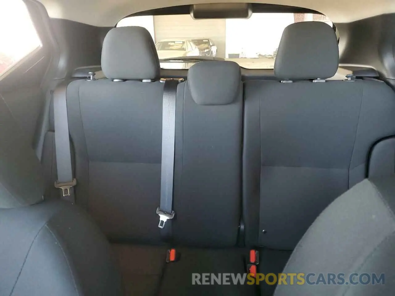 10 Photograph of a damaged car 3N1CP5BVXRL517467 NISSAN KICKS 2024