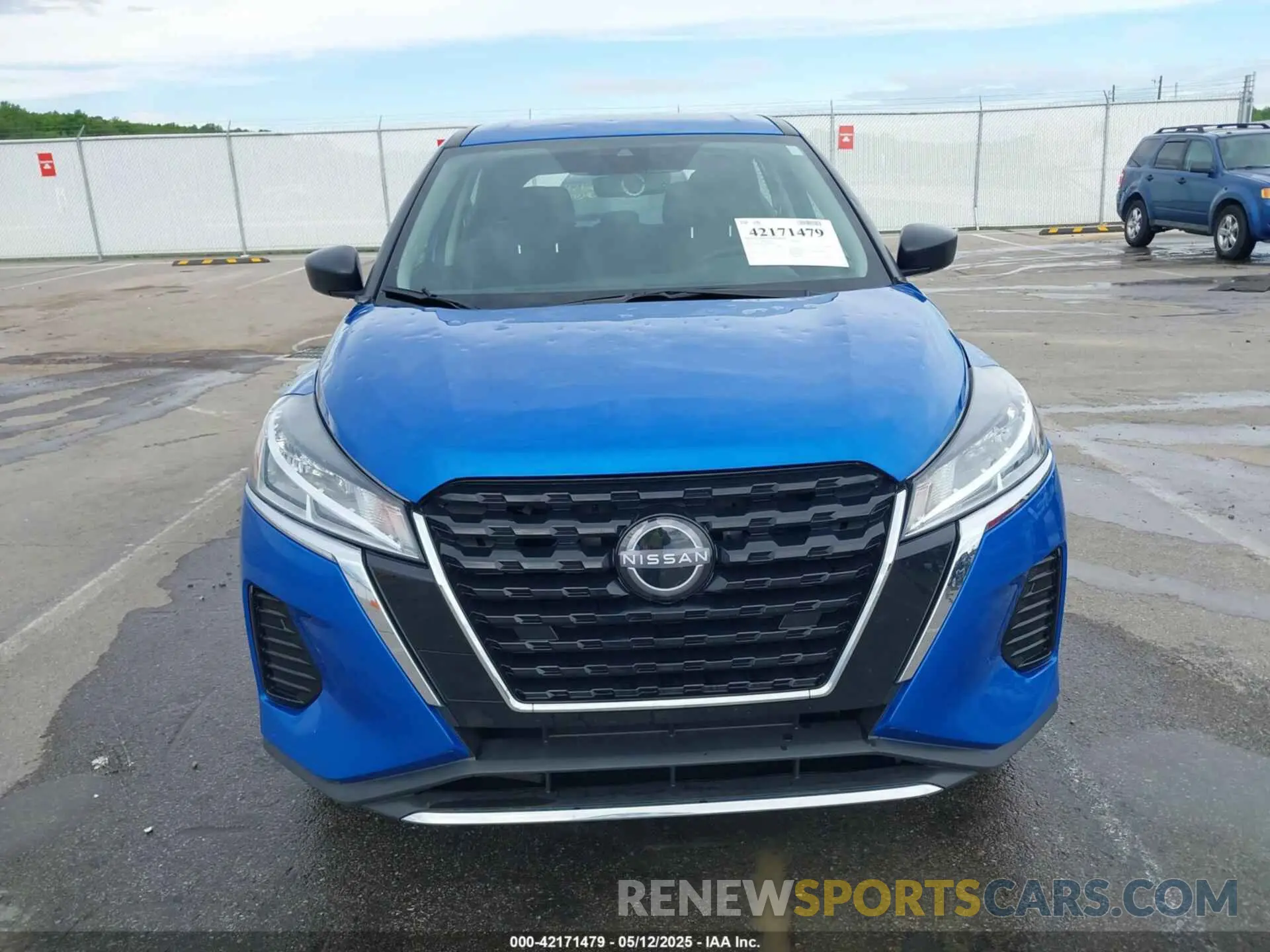 12 Photograph of a damaged car 3N1CP5BVXRL547830 NISSAN KICKS 2024