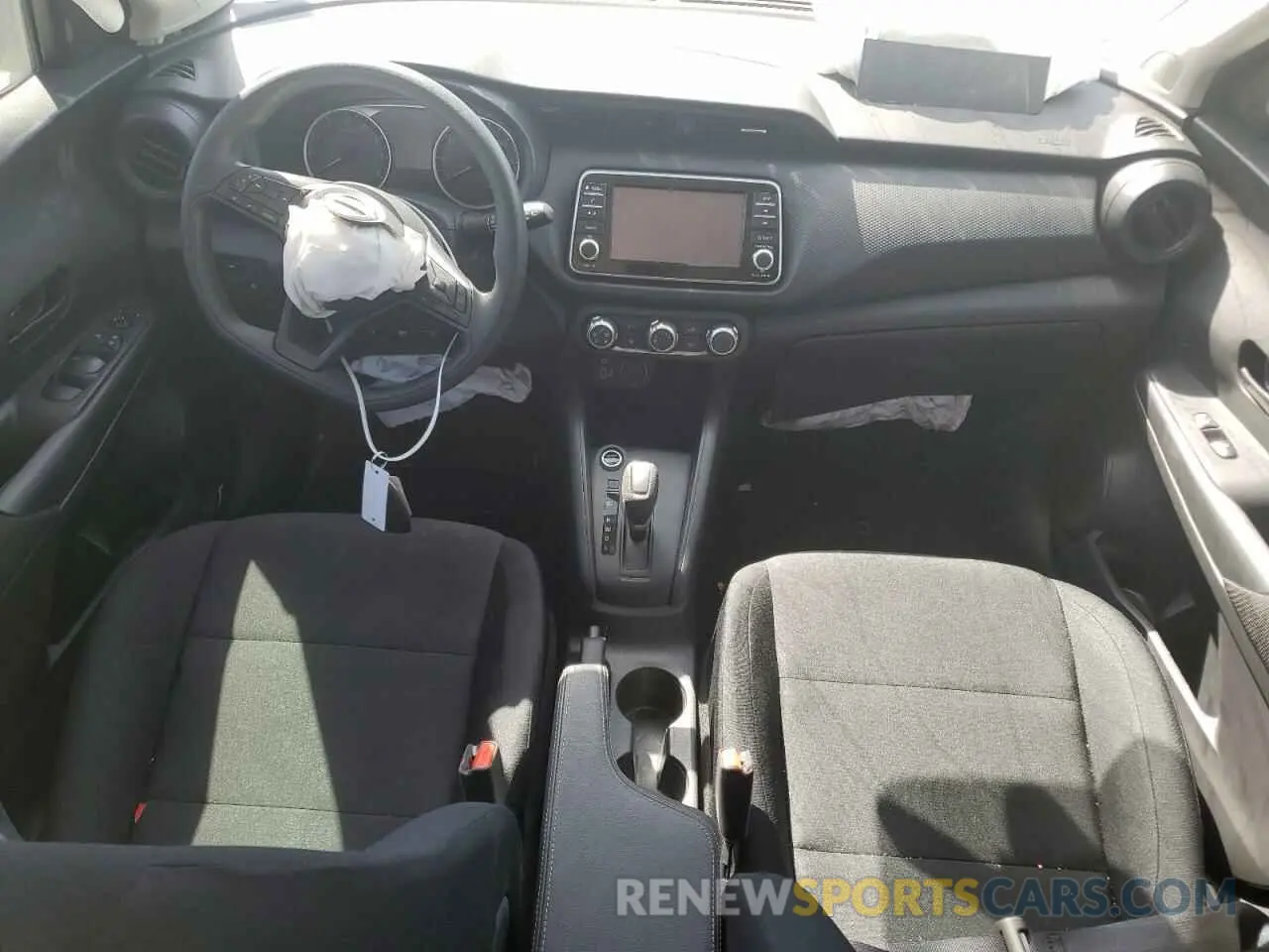 8 Photograph of a damaged car 3N1CP5BVXRL552798 NISSAN KICKS 2024