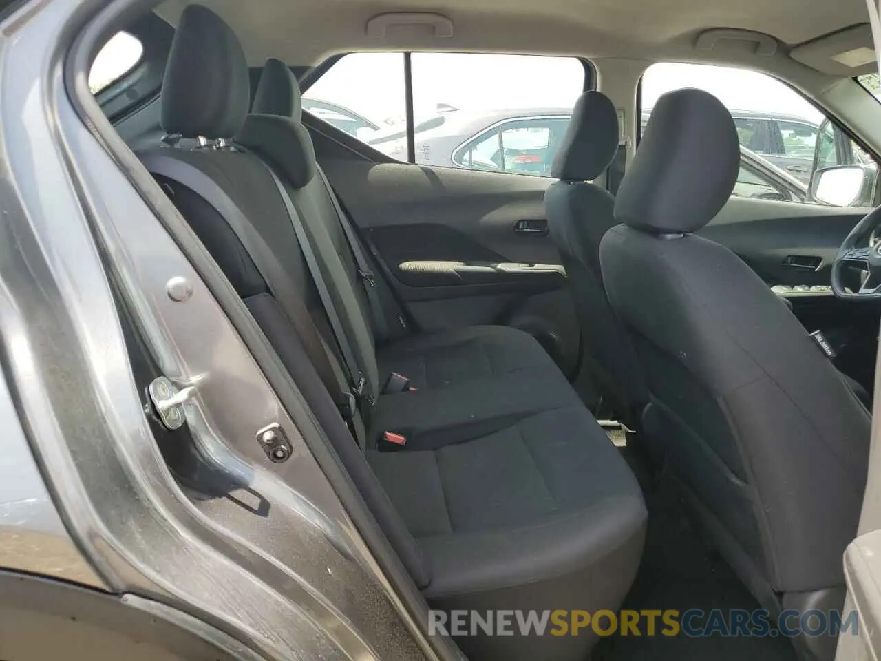 11 Photograph of a damaged car 3N1CP5BVXRL558990 NISSAN KICKS 2024