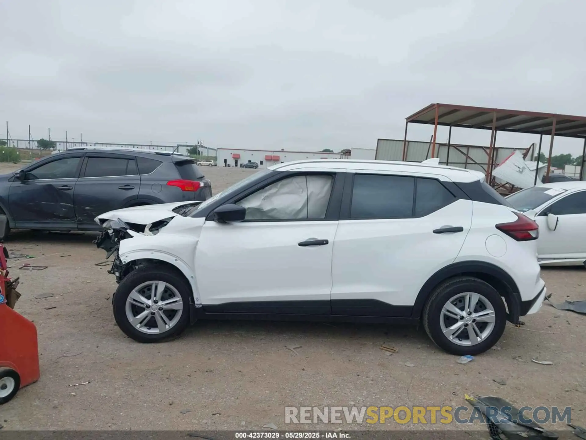 14 Photograph of a damaged car 3N1CP5BVXRL594095 NISSAN KICKS 2024