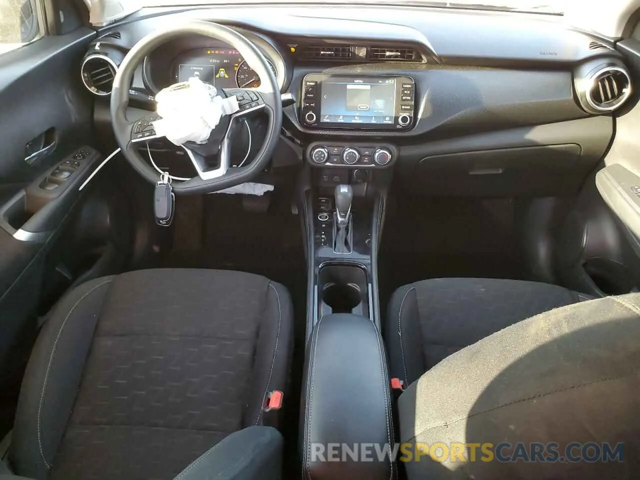 8 Photograph of a damaged car 3N1CP5CV0RL493713 NISSAN KICKS 2024