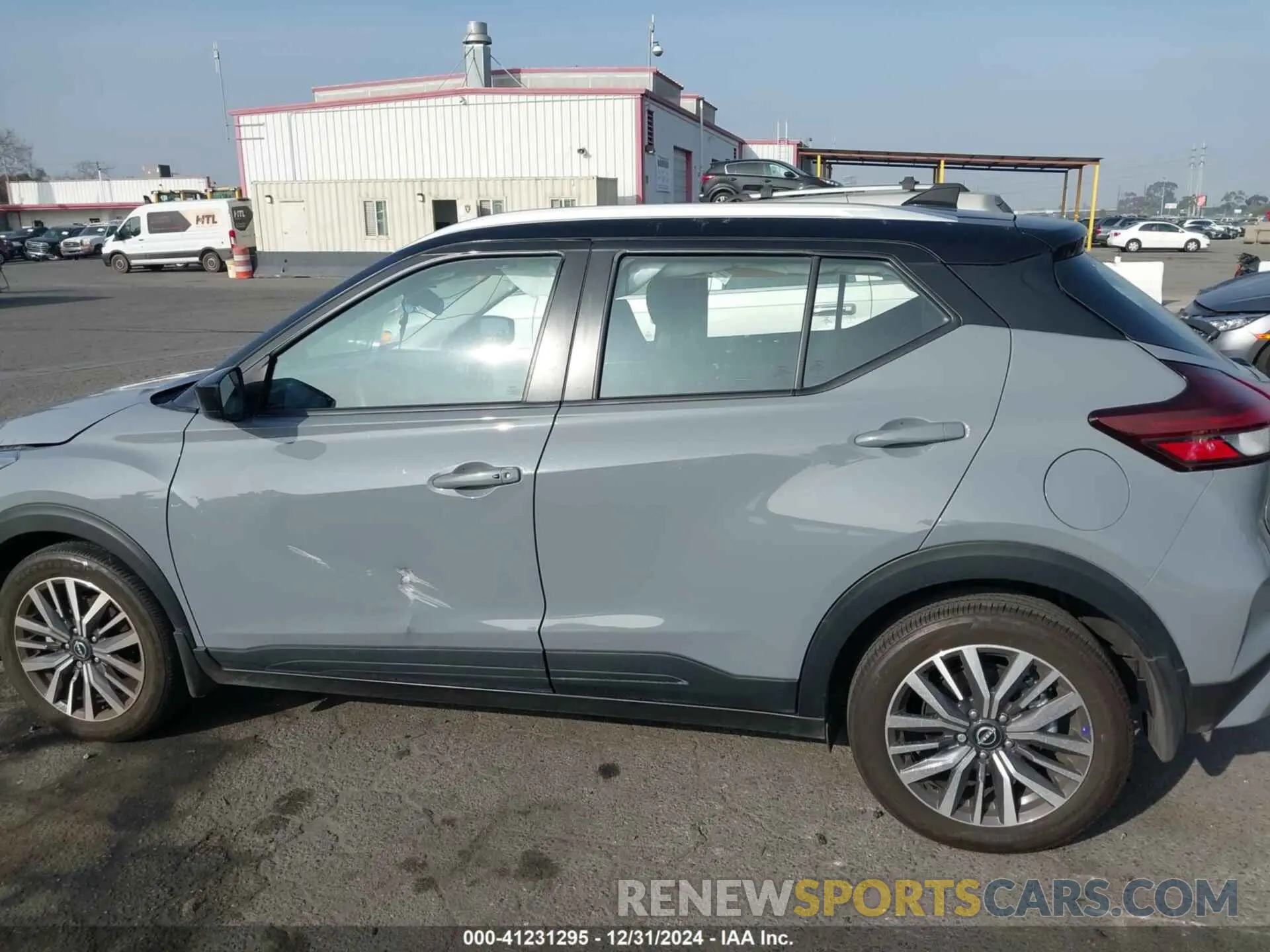 14 Photograph of a damaged car 3N1CP5CV0RL513880 NISSAN KICKS 2024