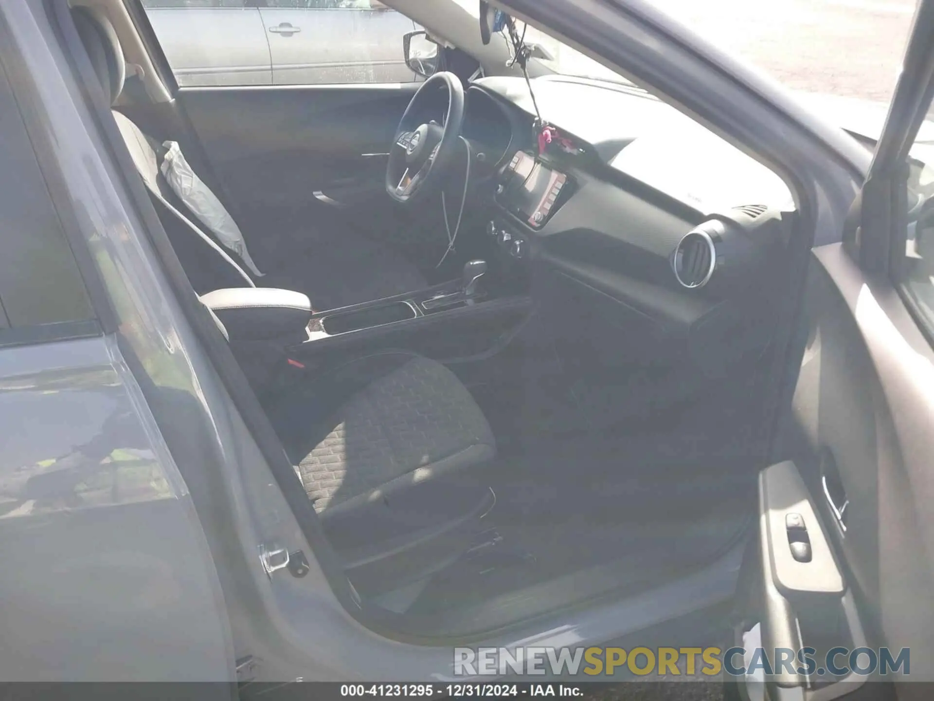 5 Photograph of a damaged car 3N1CP5CV0RL513880 NISSAN KICKS 2024