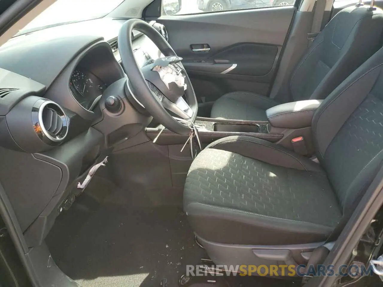 7 Photograph of a damaged car 3N1CP5CV0RL525379 NISSAN KICKS 2024