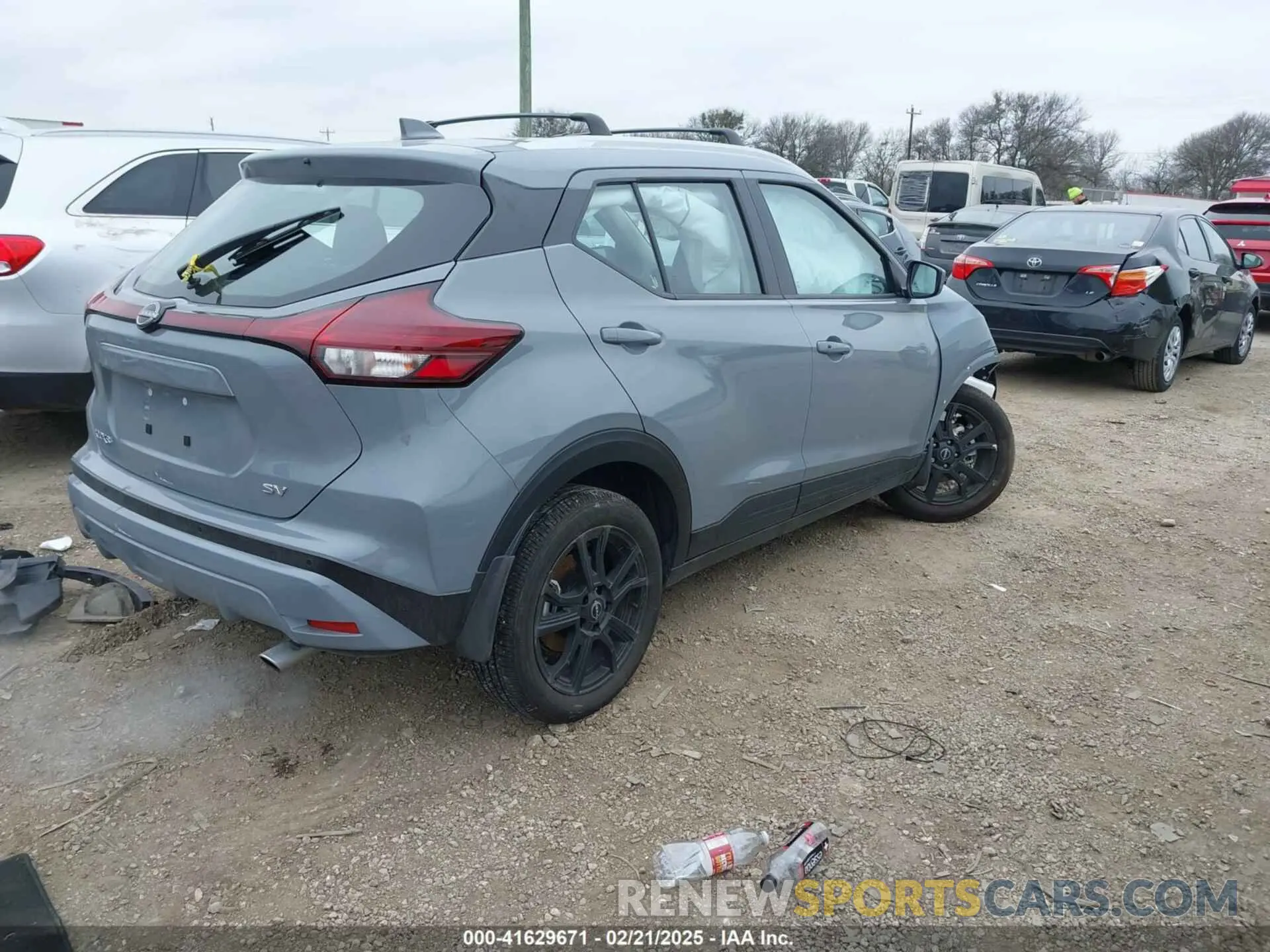 4 Photograph of a damaged car 3N1CP5CV0RL539959 NISSAN KICKS 2024