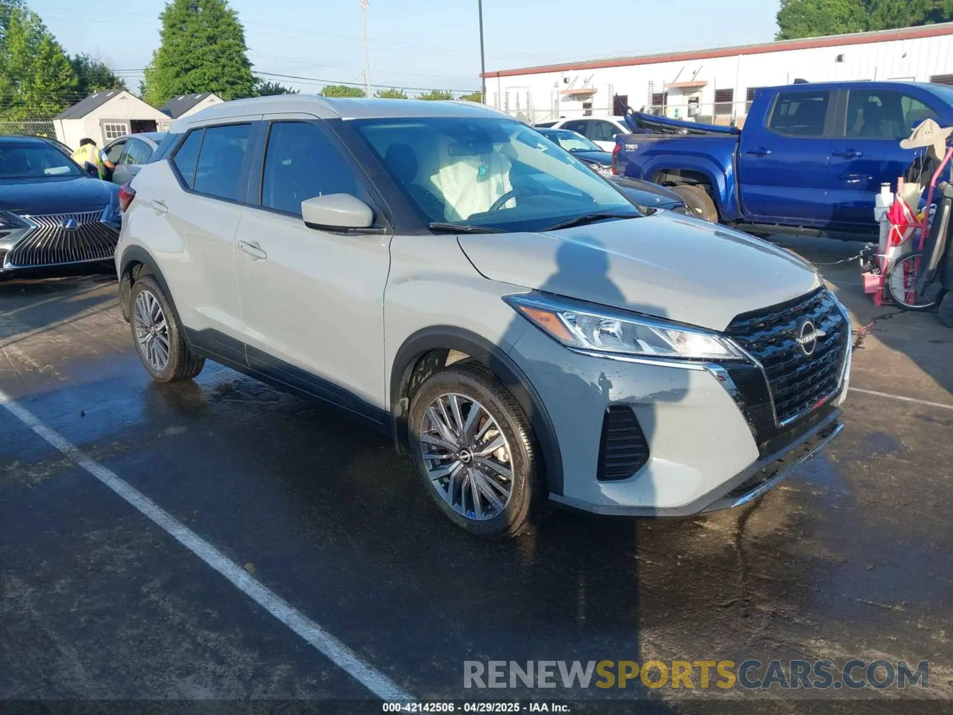 1 Photograph of a damaged car 3N1CP5CV1RL482817 NISSAN KICKS 2024