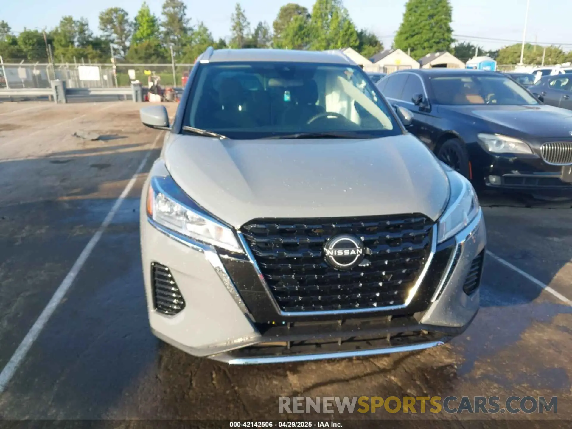 12 Photograph of a damaged car 3N1CP5CV1RL482817 NISSAN KICKS 2024
