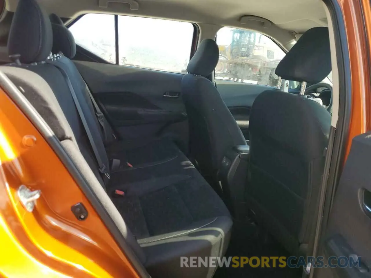 10 Photograph of a damaged car 3N1CP5CV1RL510129 NISSAN KICKS 2024