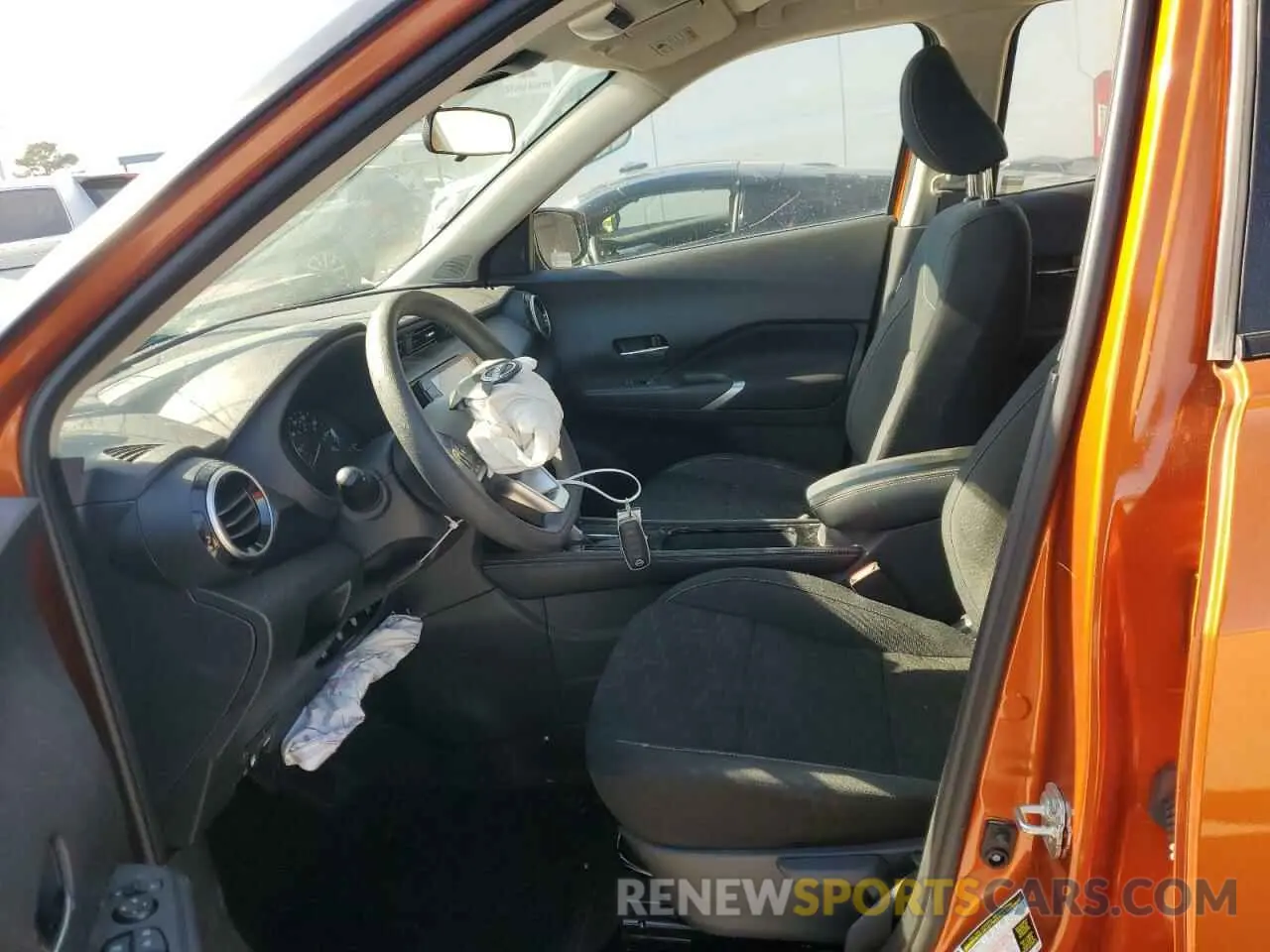 7 Photograph of a damaged car 3N1CP5CV1RL510129 NISSAN KICKS 2024