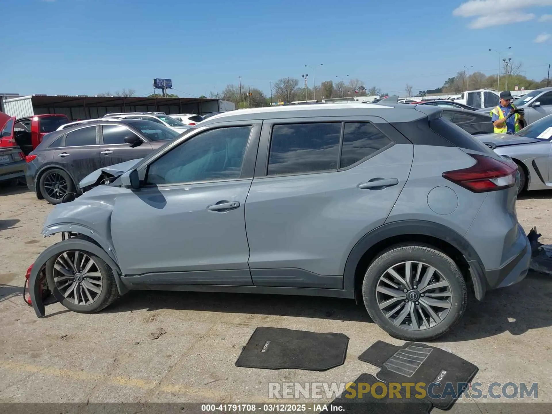 14 Photograph of a damaged car 3N1CP5CV1RL529487 NISSAN KICKS 2024