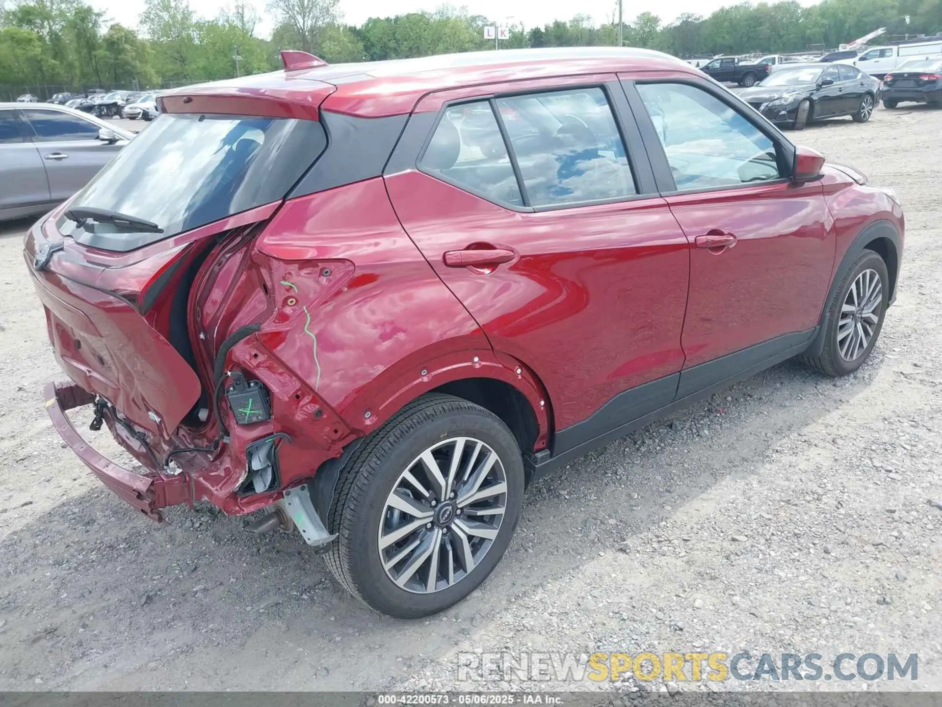 4 Photograph of a damaged car 3N1CP5CV1RL576230 NISSAN KICKS 2024