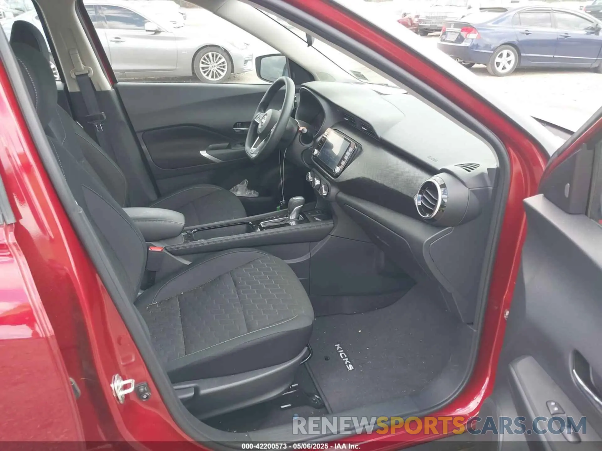 5 Photograph of a damaged car 3N1CP5CV1RL576230 NISSAN KICKS 2024