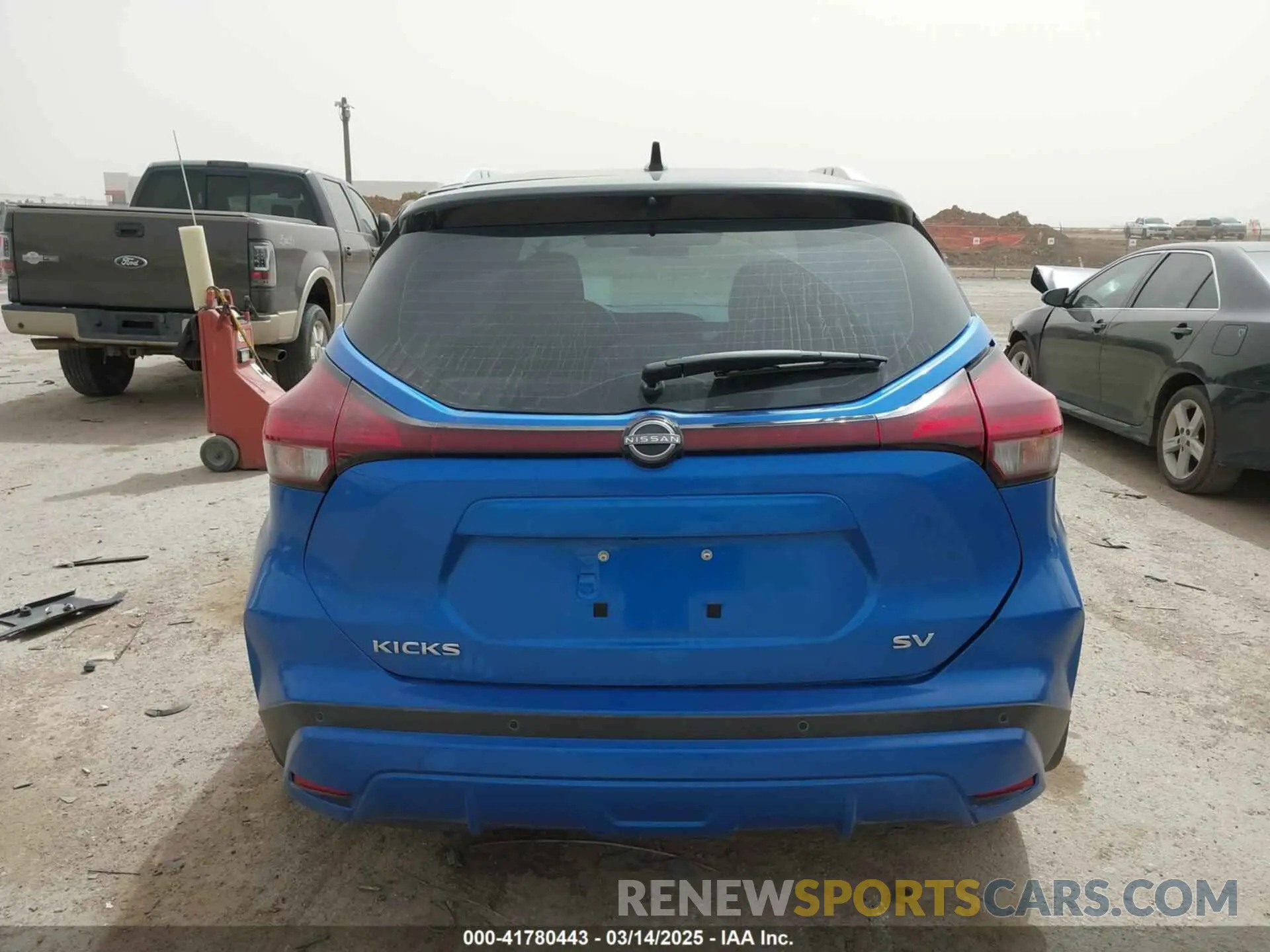 15 Photograph of a damaged car 3N1CP5CV2RL500595 NISSAN KICKS 2024