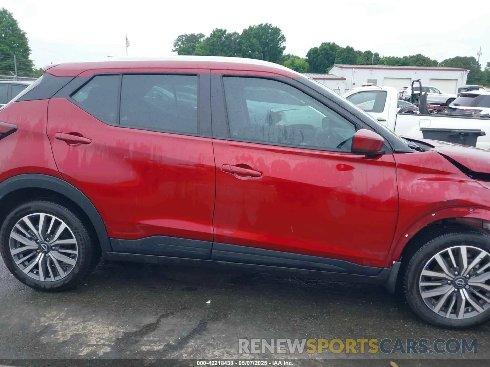 13 Photograph of a damaged car 3N1CP5CV2RL538229 NISSAN KICKS 2024