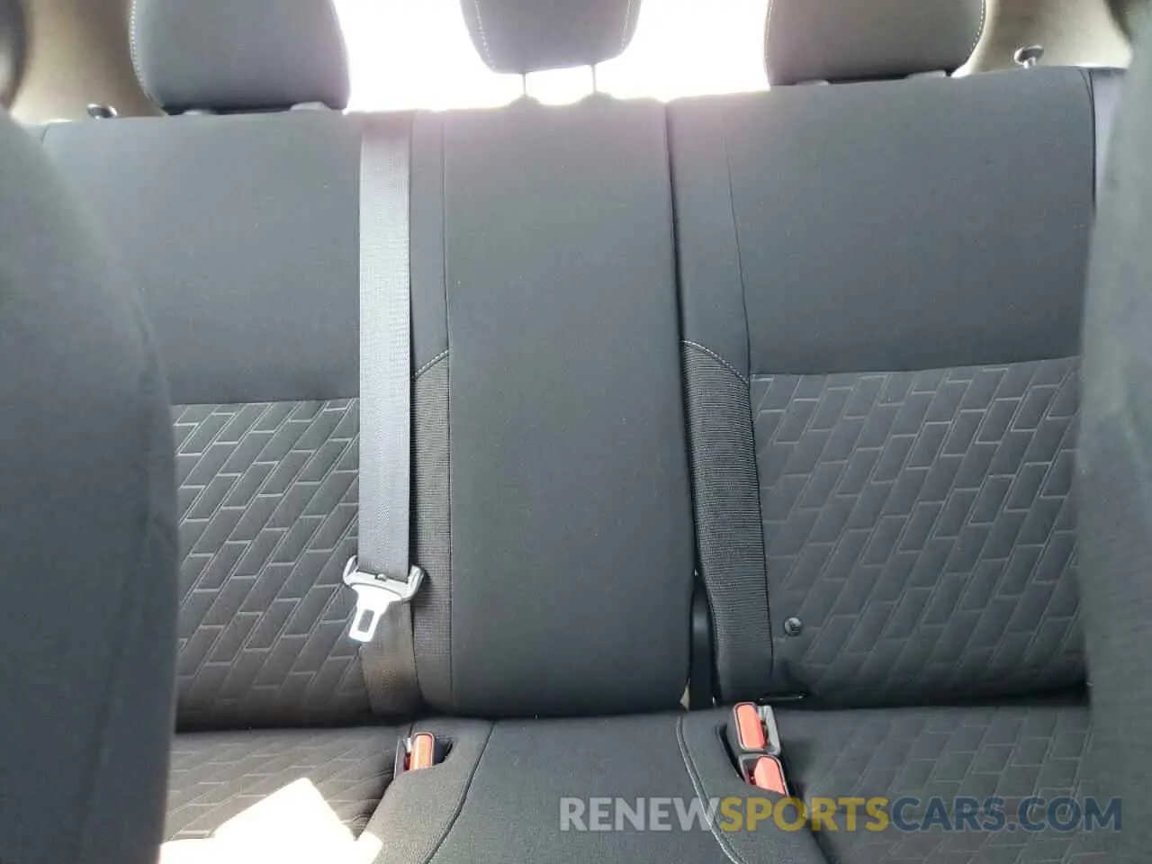 10 Photograph of a damaged car 3N1CP5CV3RL487565 NISSAN KICKS 2024