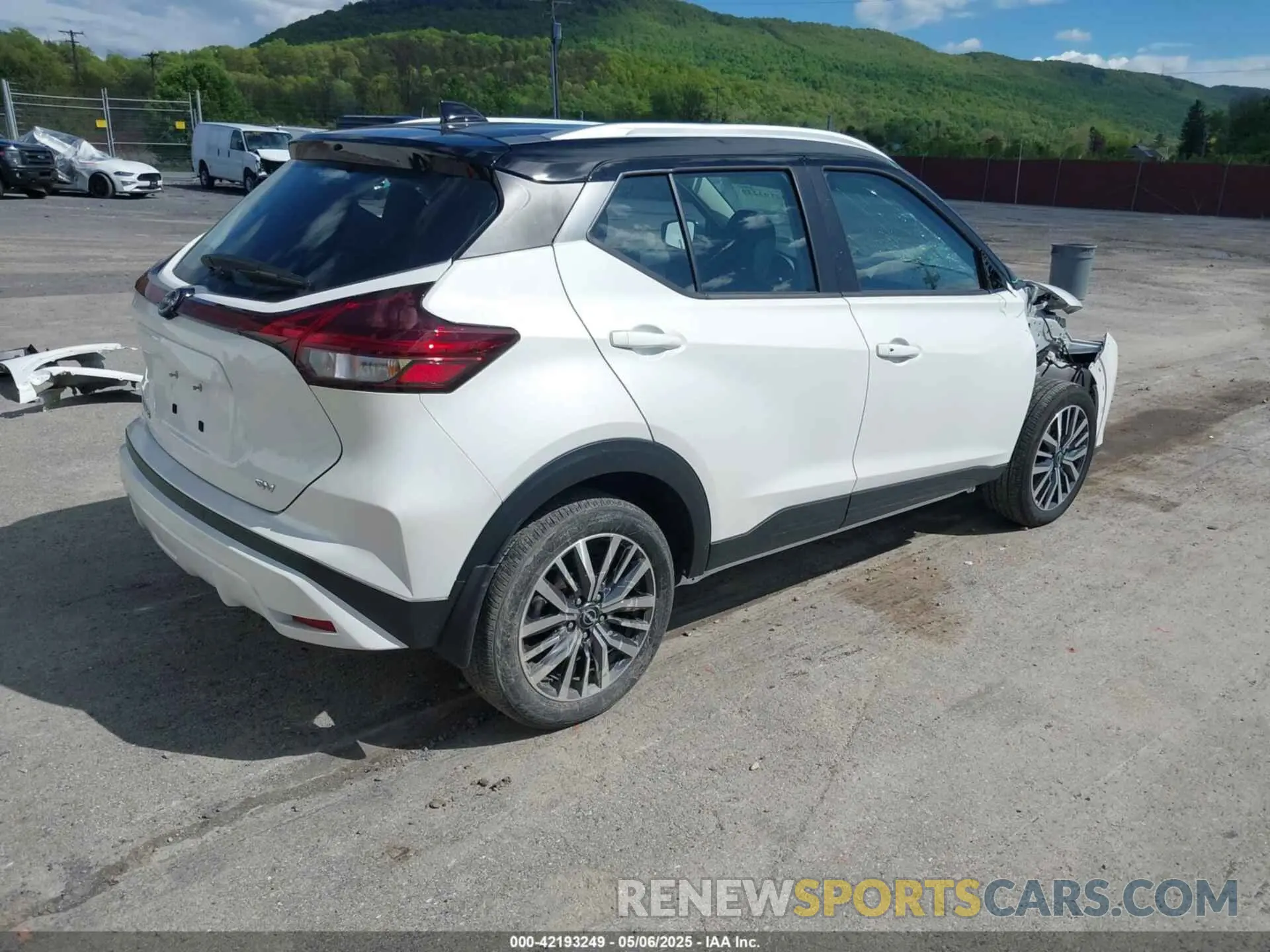 4 Photograph of a damaged car 3N1CP5CV3RL488604 NISSAN KICKS 2024