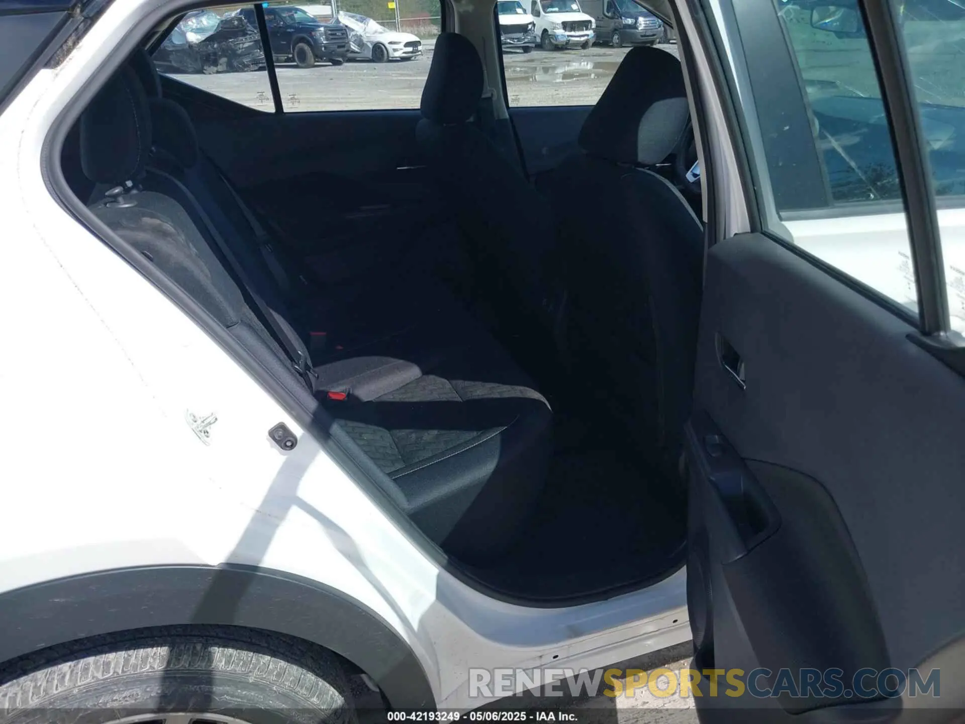 8 Photograph of a damaged car 3N1CP5CV3RL488604 NISSAN KICKS 2024
