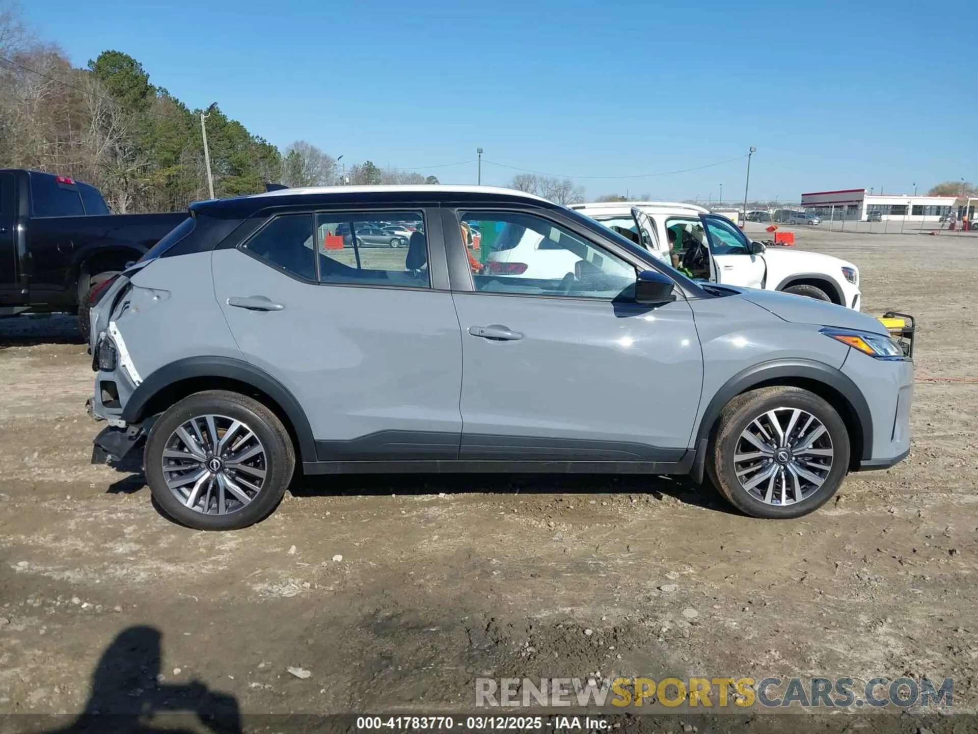 14 Photograph of a damaged car 3N1CP5CV3RL514361 NISSAN KICKS 2024