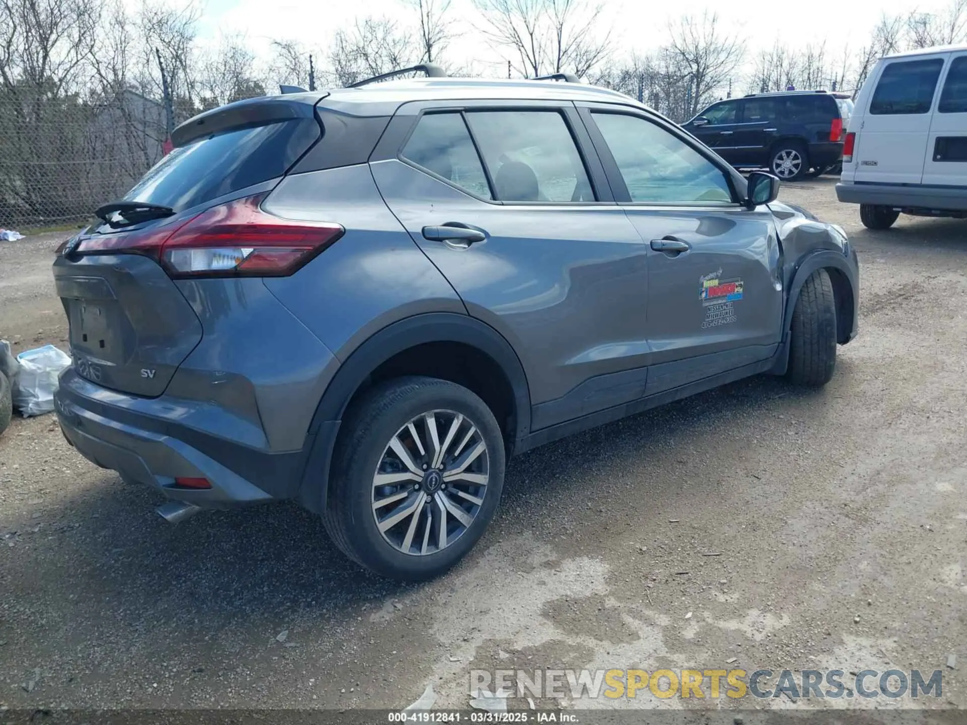 4 Photograph of a damaged car 3N1CP5CV4RL470905 NISSAN KICKS 2024
