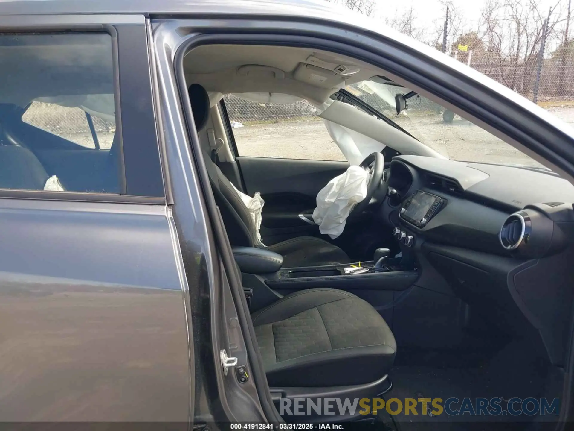 5 Photograph of a damaged car 3N1CP5CV4RL470905 NISSAN KICKS 2024