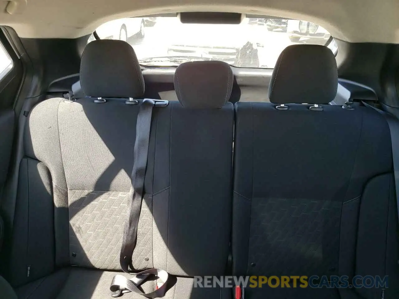 10 Photograph of a damaged car 3N1CP5CV4RL473237 NISSAN KICKS 2024