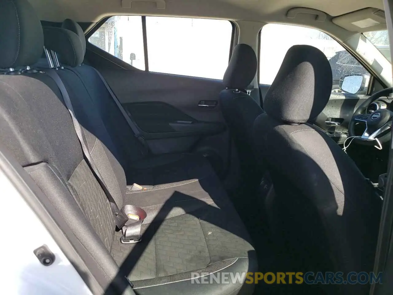 11 Photograph of a damaged car 3N1CP5CV4RL473237 NISSAN KICKS 2024