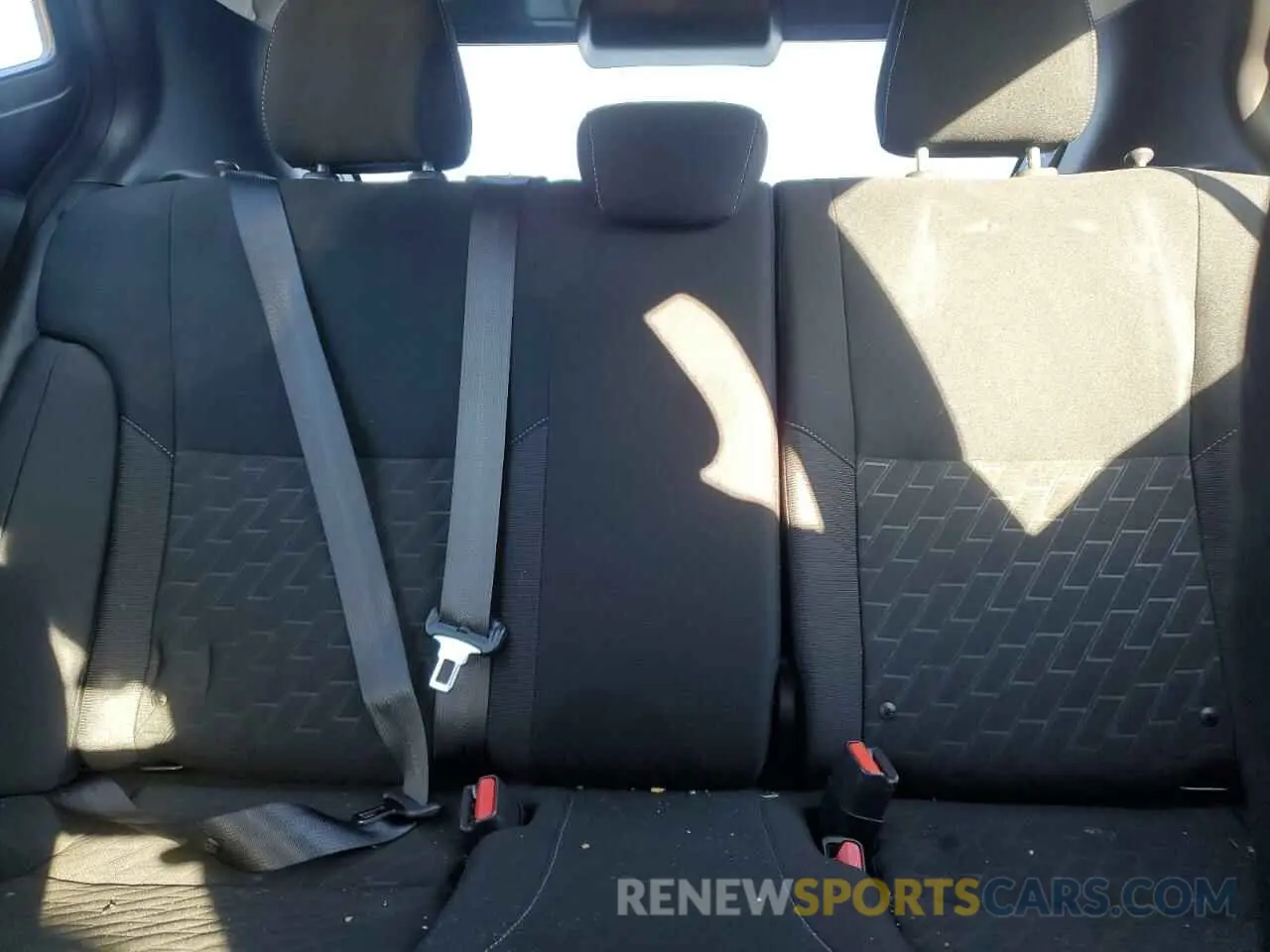 10 Photograph of a damaged car 3N1CP5CV4RL482987 NISSAN KICKS 2024