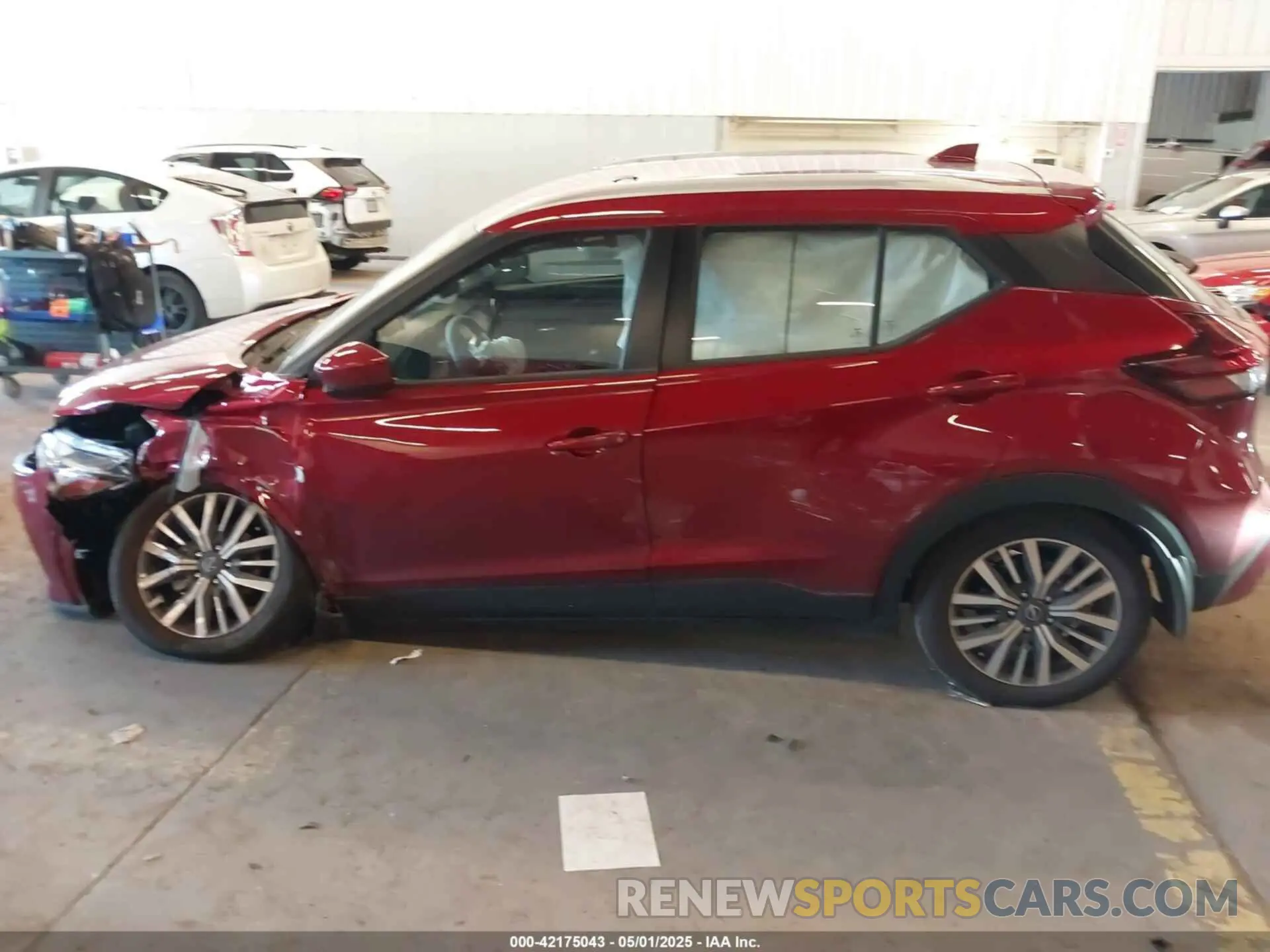 14 Photograph of a damaged car 3N1CP5CV4RL489745 NISSAN KICKS 2024