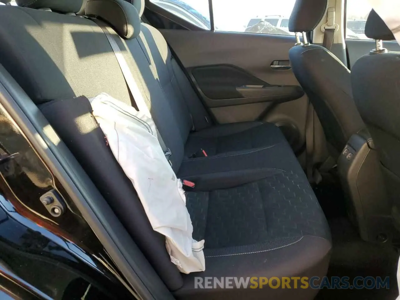 10 Photograph of a damaged car 3N1CP5CV4RL533419 NISSAN KICKS 2024