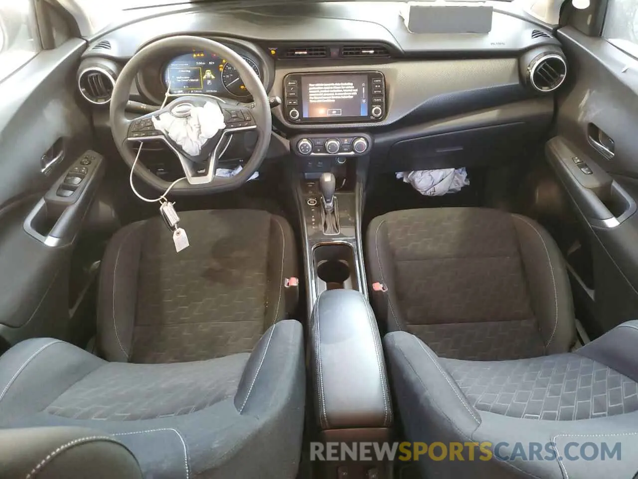 8 Photograph of a damaged car 3N1CP5CV5RL472114 NISSAN KICKS 2024