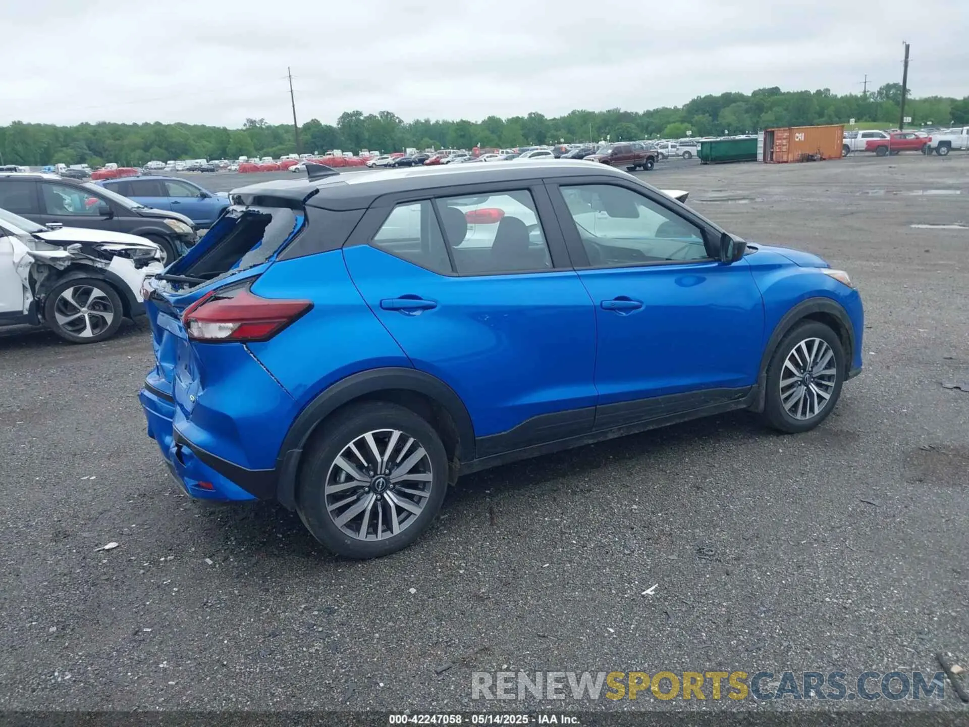 4 Photograph of a damaged car 3N1CP5CV5RL512577 NISSAN KICKS 2024