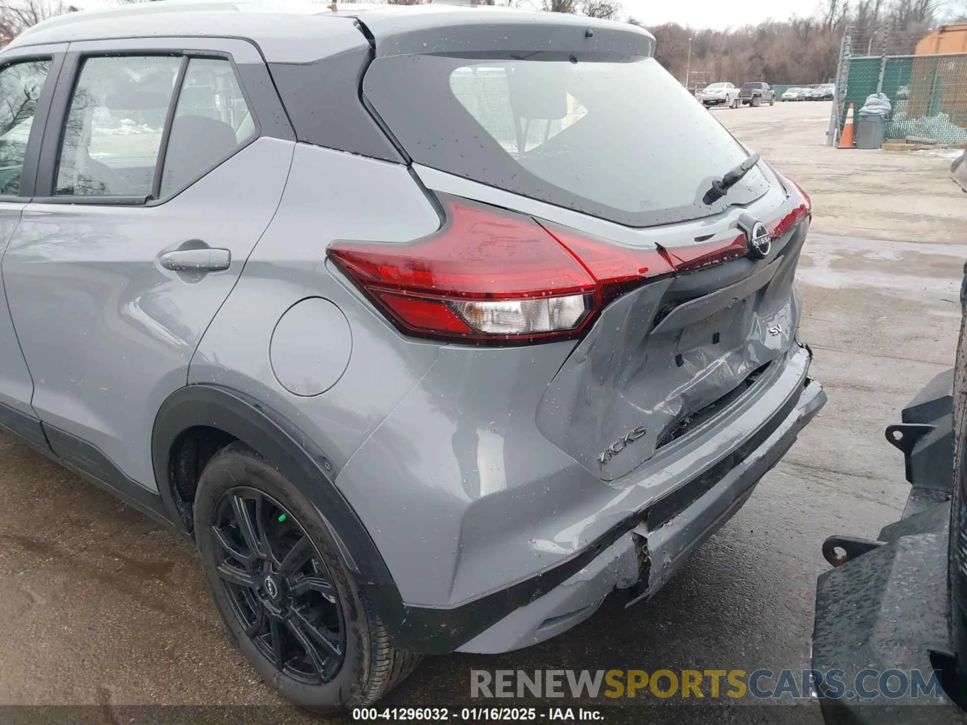 18 Photograph of a damaged car 3N1CP5CV5RL552495 NISSAN KICKS 2024