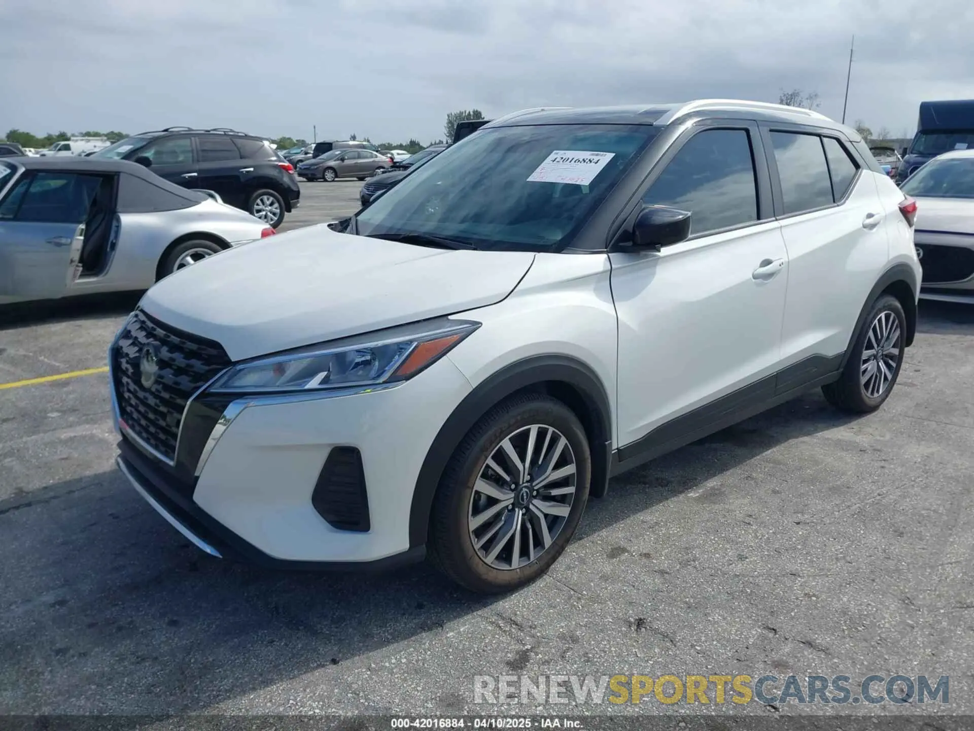 2 Photograph of a damaged car 3N1CP5CV6RL544499 NISSAN KICKS 2024