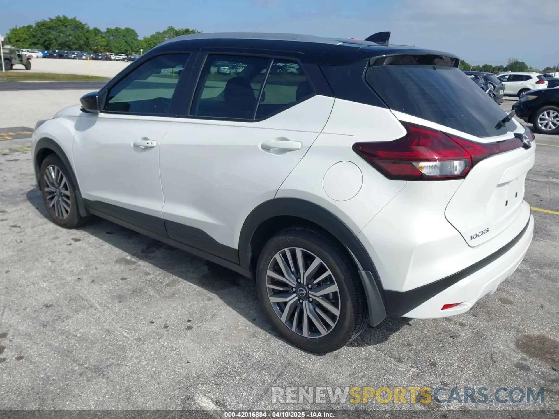 3 Photograph of a damaged car 3N1CP5CV6RL544499 NISSAN KICKS 2024