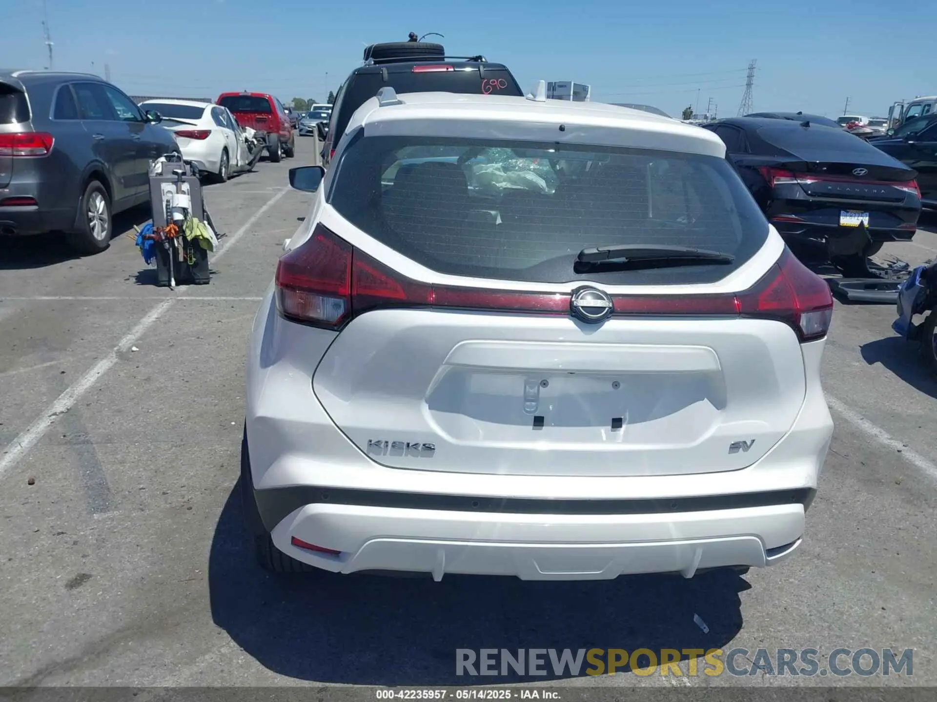 16 Photograph of a damaged car 3N1CP5CV7RL493174 NISSAN KICKS 2024