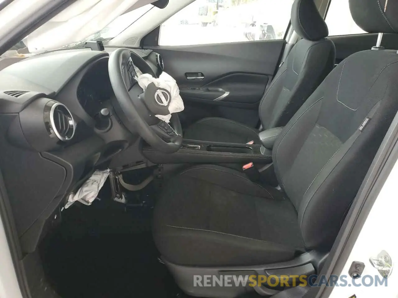 7 Photograph of a damaged car 3N1CP5CV7RL552918 NISSAN KICKS 2024