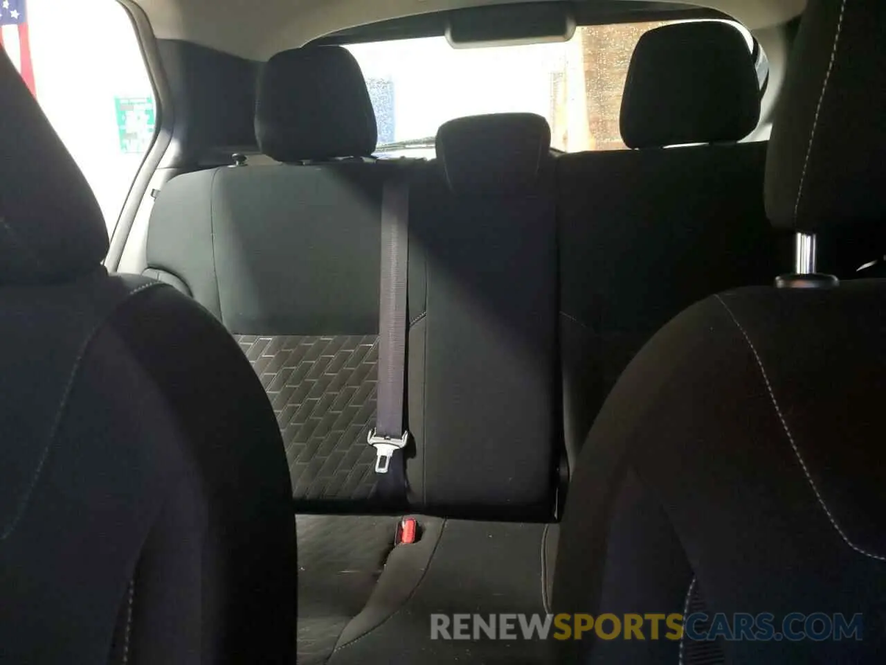 10 Photograph of a damaged car 3N1CP5CV8RL482720 NISSAN KICKS 2024
