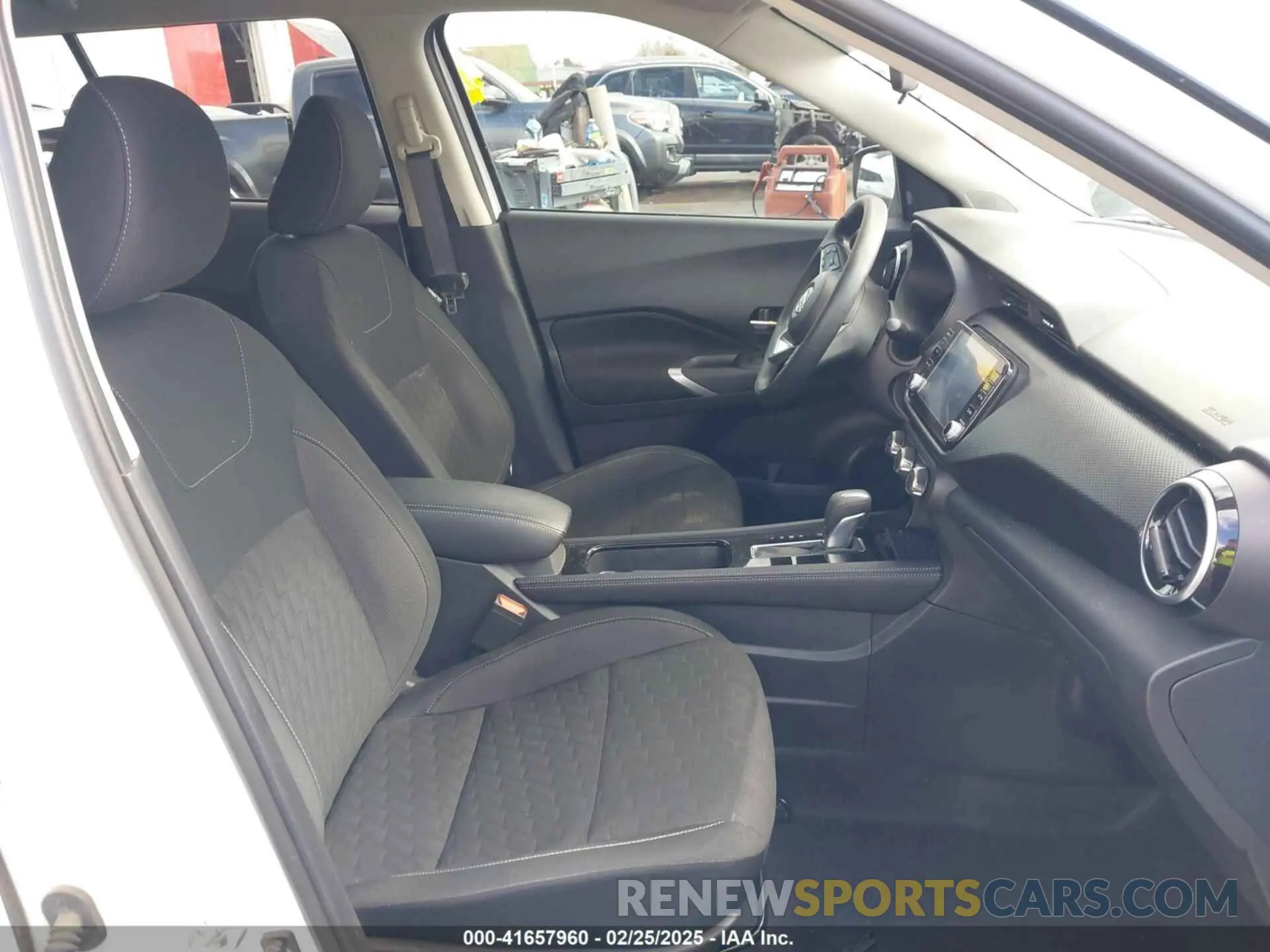 5 Photograph of a damaged car 3N1CP5CV8RL519202 NISSAN KICKS 2024