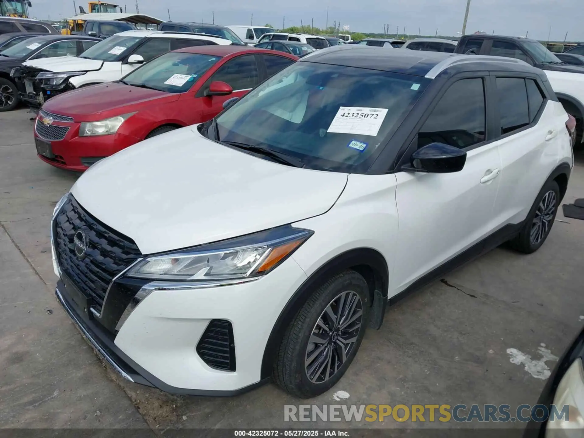 2 Photograph of a damaged car 3N1CP5CV8RL545881 NISSAN KICKS 2024