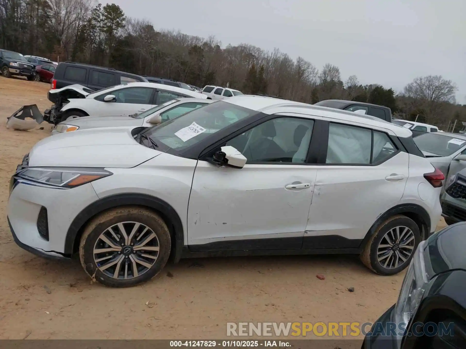 14 Photograph of a damaged car 3N1CP5CV9RL500268 NISSAN KICKS 2024