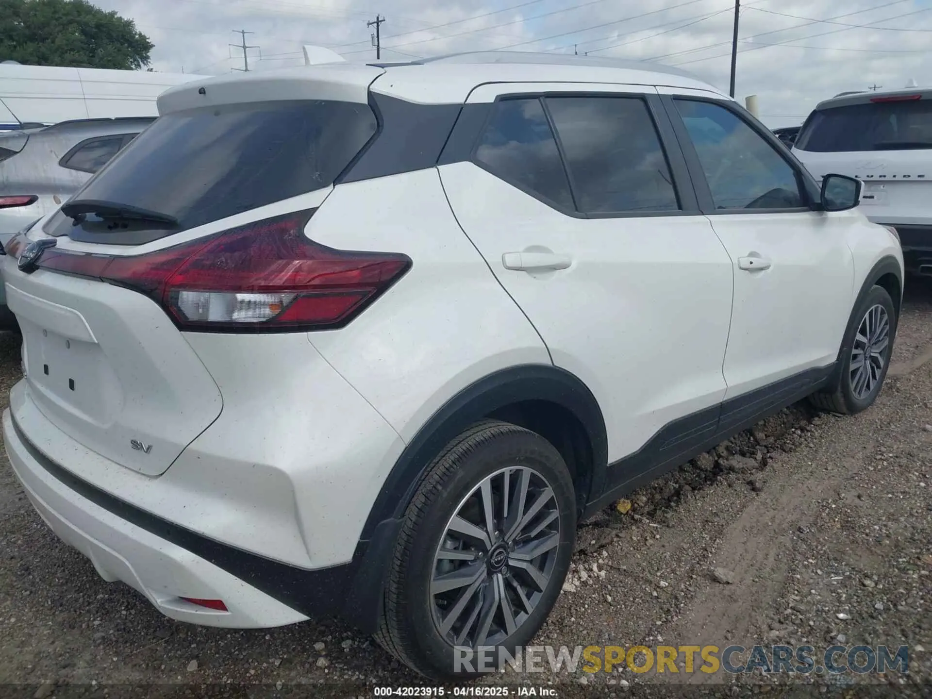 4 Photograph of a damaged car 3N1CP5CV9RL515790 NISSAN KICKS 2024