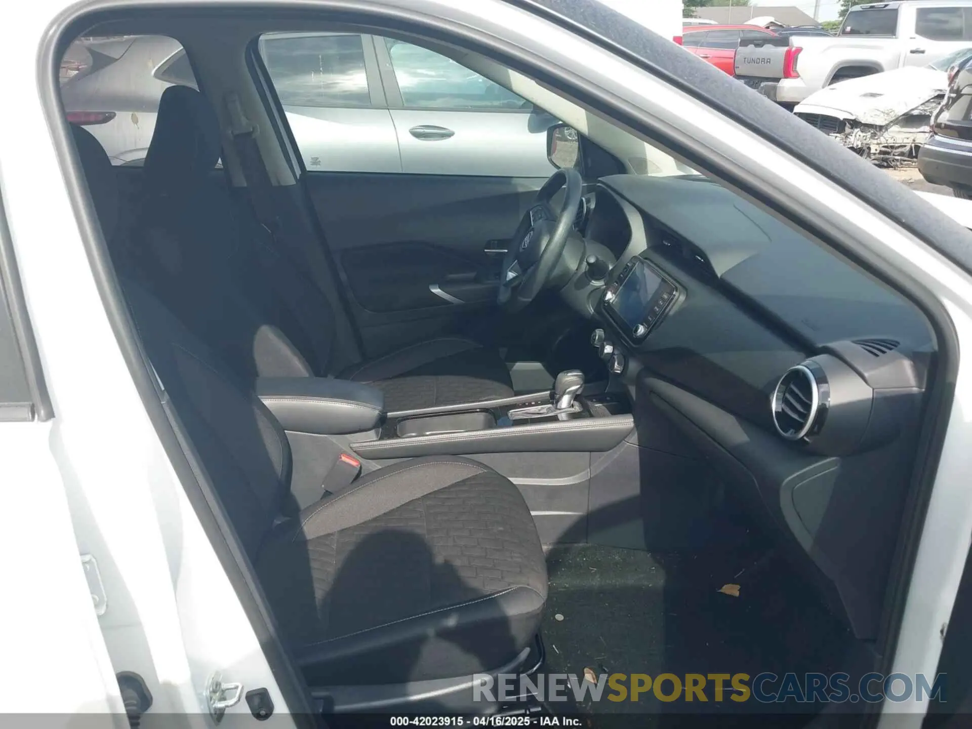 5 Photograph of a damaged car 3N1CP5CV9RL515790 NISSAN KICKS 2024