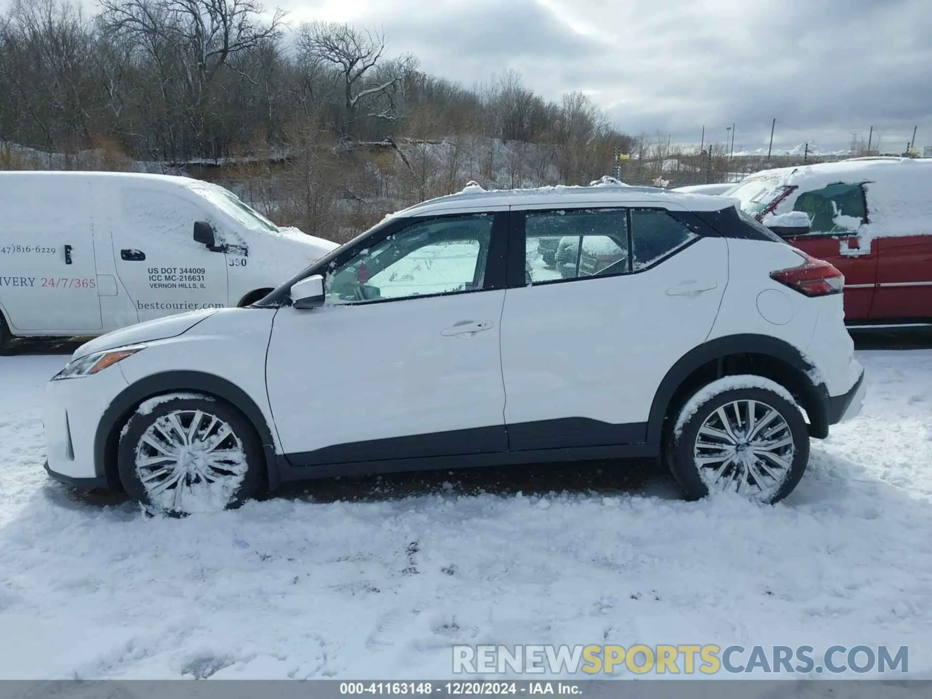 14 Photograph of a damaged car 3N1CP5CV9RL520696 NISSAN KICKS 2024